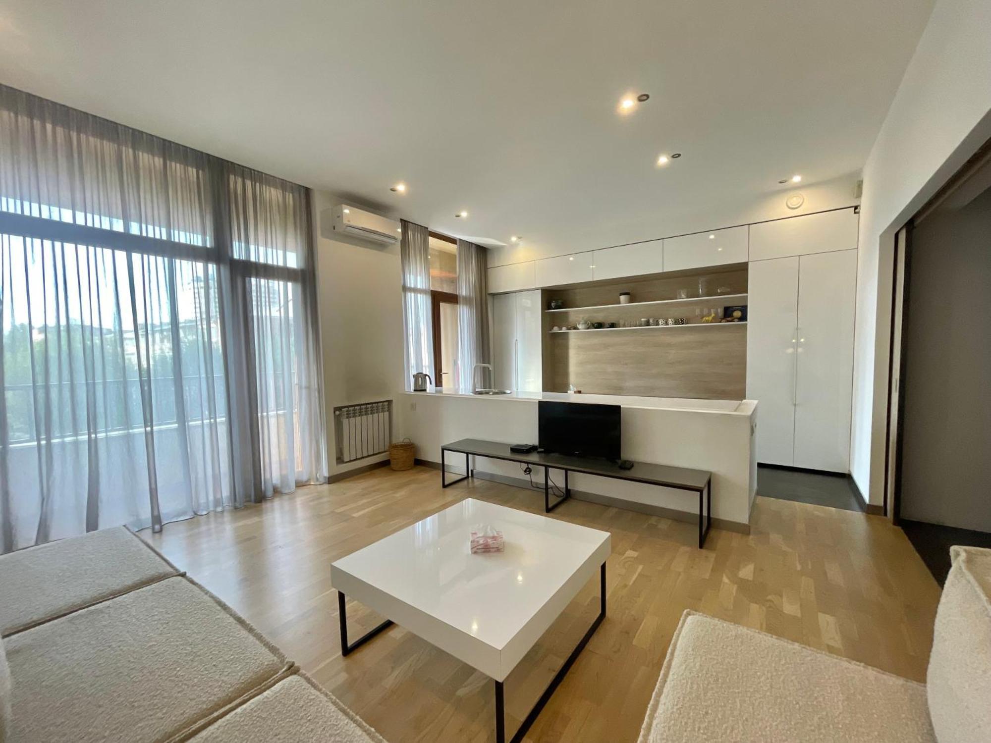 Metro Apartment Ереван Екстериор снимка