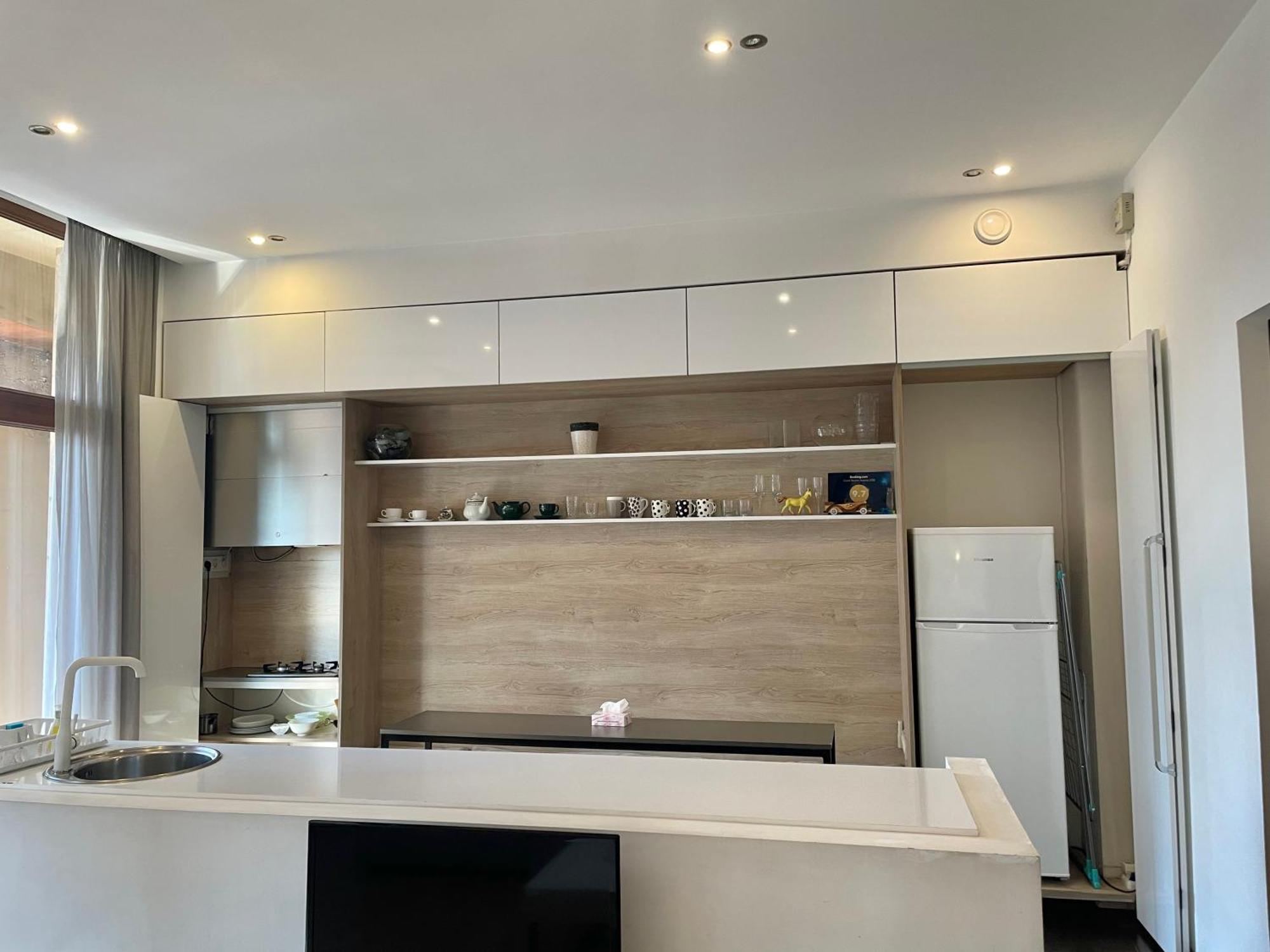 Metro Apartment Ереван Екстериор снимка